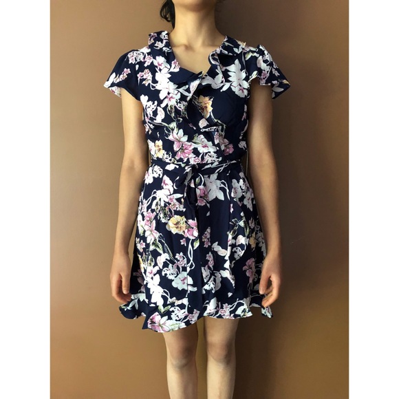 NWT S Bebop Floral Wrap Summer Dress - Picture 1 of 6